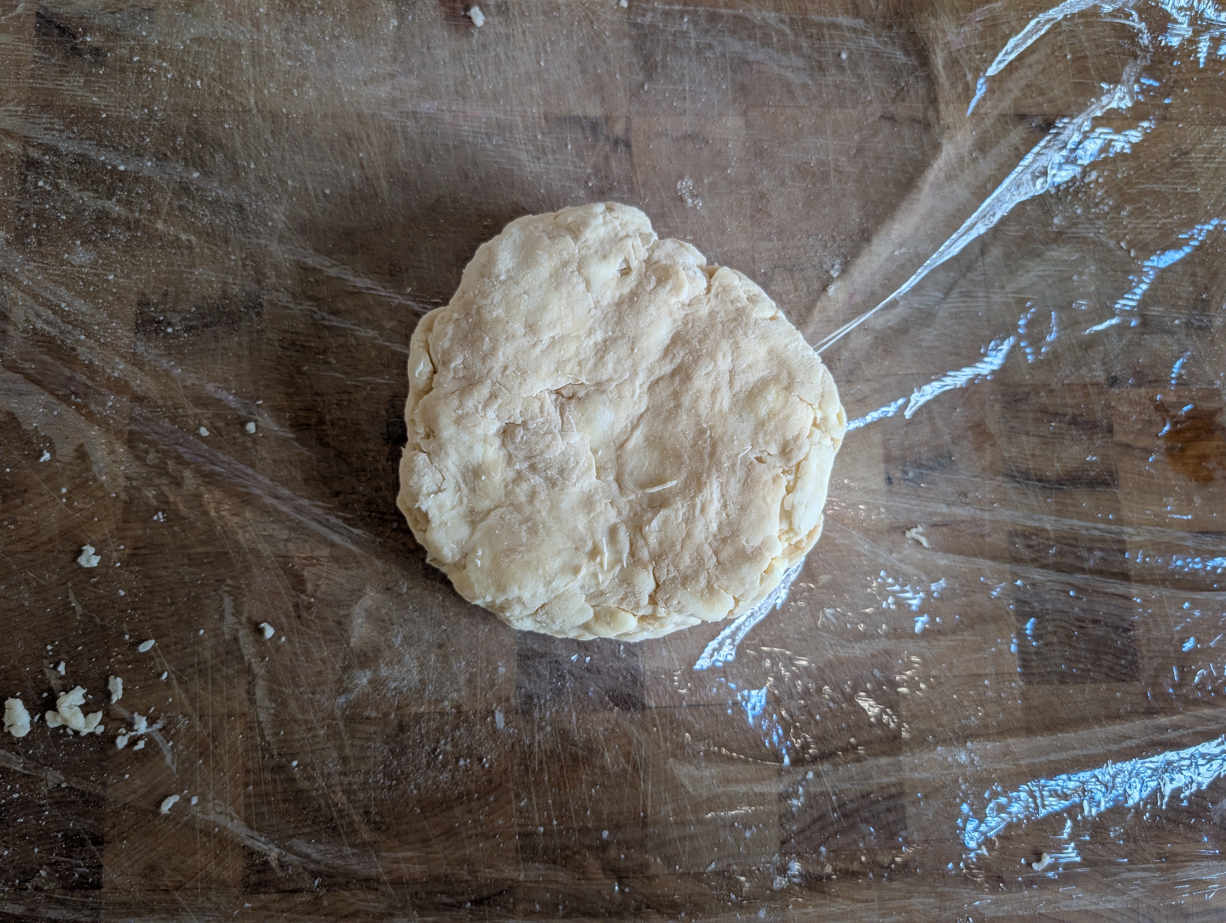 Shaped dough disc